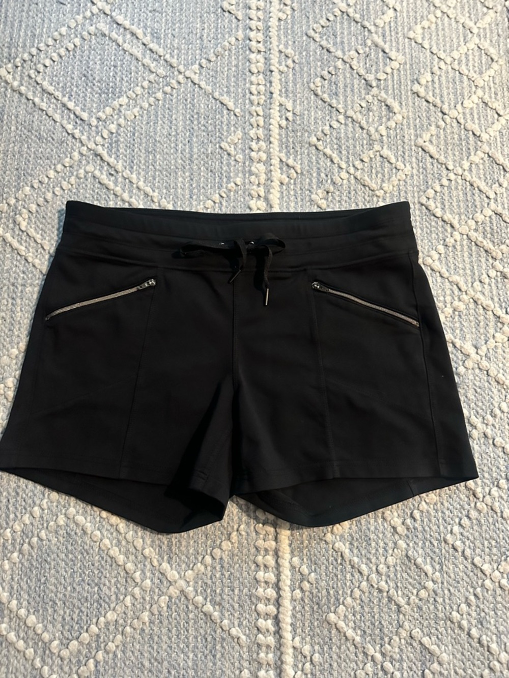 Athleta Black Women’s Active Shorts with Zip Pockets Size L